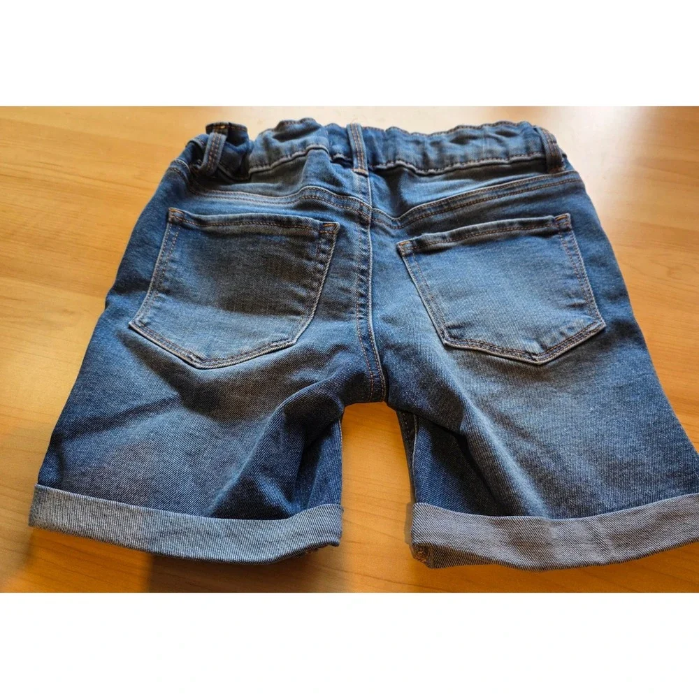 SO Girls Blue Distressed Denim Shorts Size 7 Adjustable Waist Cuffed Medium Wash